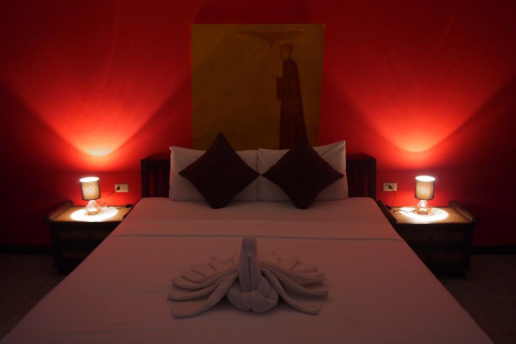 Surin Sweet Hotel Экстерьер фото