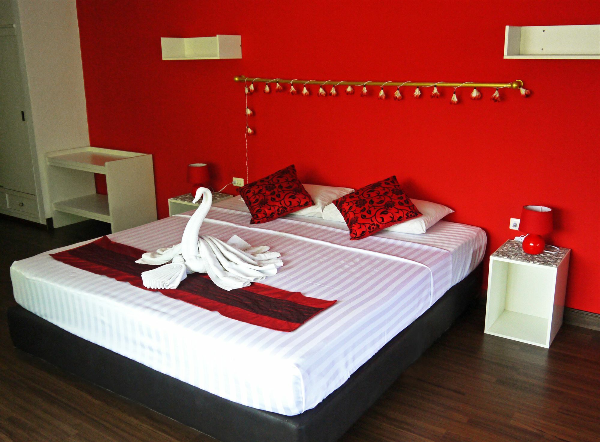 Surin Sweet Hotel Экстерьер фото