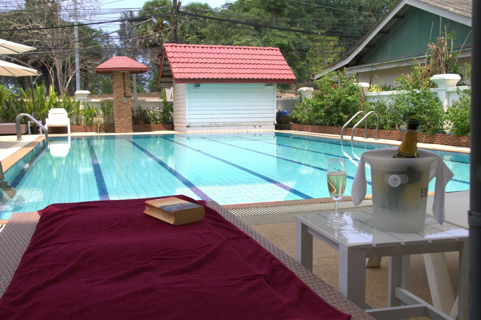 Surin Sweet Hotel Экстерьер фото